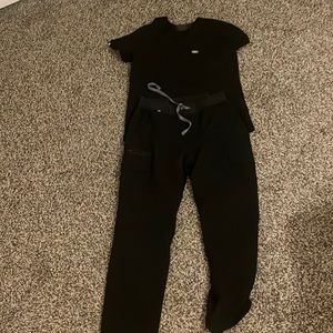 Black figs scrub set, size medium